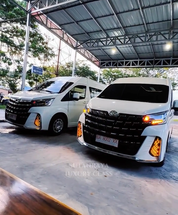 Interior Hiace Luxury